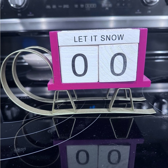 Other - Pink and Gold Sled Countdown Calendar EUC